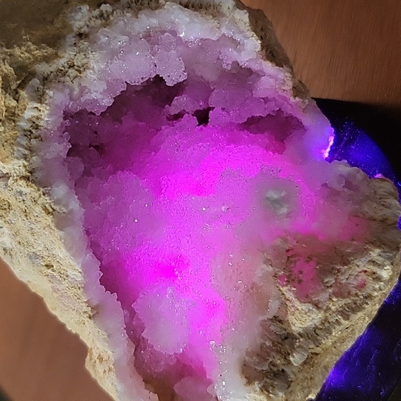 Natural Raw Quartz Geode - NWOT - Picture 16 of 16